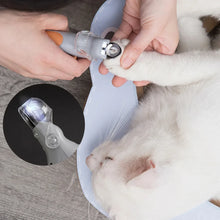 Lade das Bild in den Galerie-Viewer, Professional Nägel Klipper mit LED für Katze oder Hund
